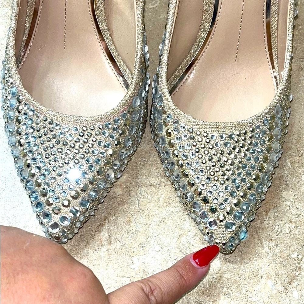 Gianni Bini Zebbi Jeweled Pointed Toe Stiletto Bridal Heels, Size 7.5M - Picture 7 of 14